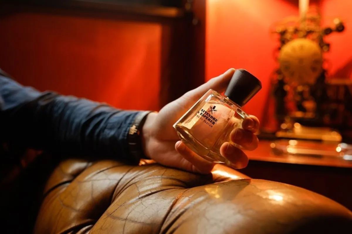 Houtachtig | Perfume Lounge Attendre & Espérer - eau de parfum