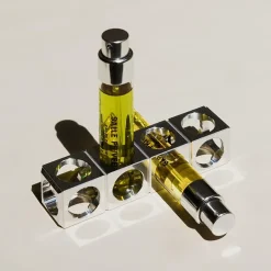 Voor Hem | Perfume Lounge CODE travel holder + Le Temps Perdu - eau de parfum