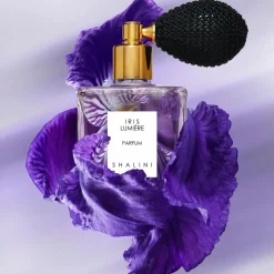 Voor Haar | Poederig | Perfume Lounge Iris Lumiere ballonverstuiver - extrait de parfum