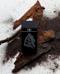 Leer | Perfume Lounge Iron Duke - eau de parfum