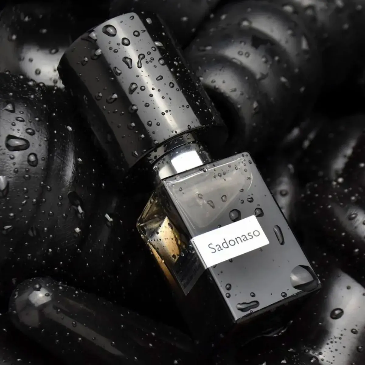 Alessandro Gualtieri | Verleidelijk | Perfume Lounge Sadonaso - extrait de parfum